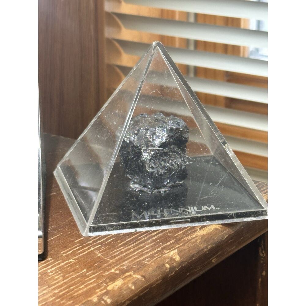 Millennium Stone Official Souvenir Anthracite Coal Skyhook Pyramid Display RARE